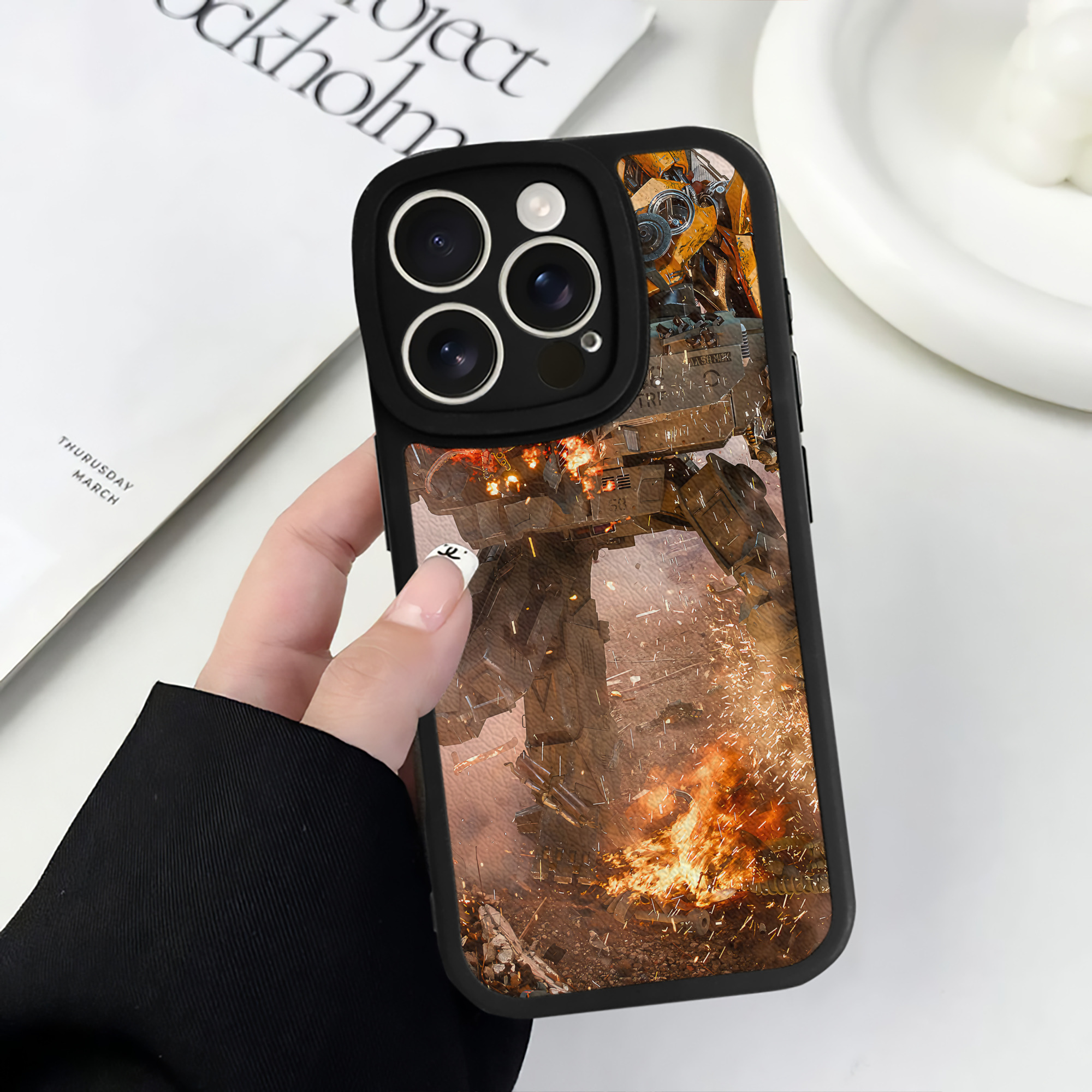 （画像用） Transformers トランスフォーマー 【iPhone 16シリーズ対応】シリコンスマホケース（レザー調） 材質：シリコン